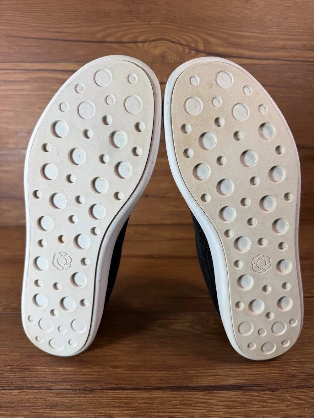 Atoms Model 000 Sneakers Women’s Size 9.5 Black Shoes